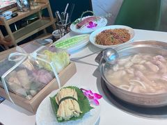 -烹然四季椰子鸡火锅(姚家园万象汇店)