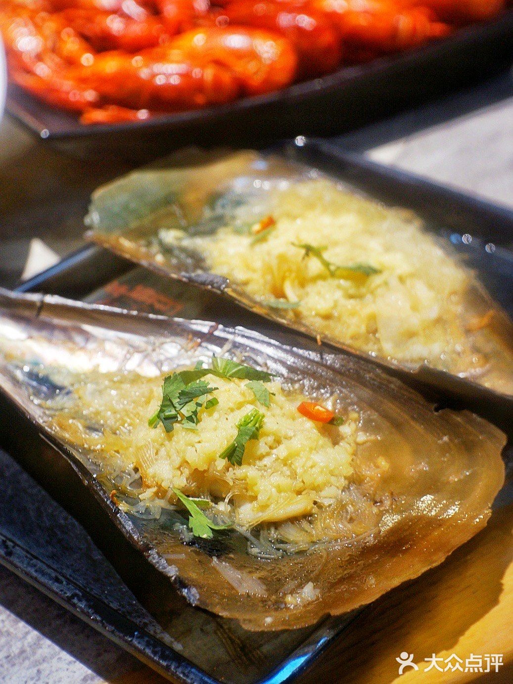 左手撸串右手龙虾！🦞明星打卡的新晋夜宵胜地