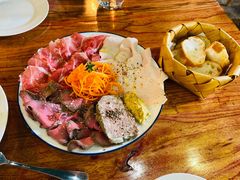 -羽深肉铺 Steak & Wine