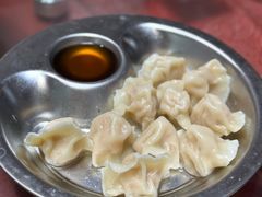 -崴海渔村(虹梅路店)