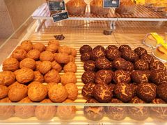 酸奶泡芙-爱达乐面包生日蛋糕(温江新尚天地店)