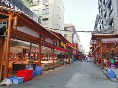 -谊荣海鲜大牌档(石湖店)