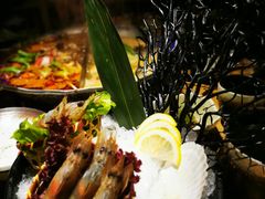 -湊湊火锅·茶憩(杭州湖滨银泰in77店)