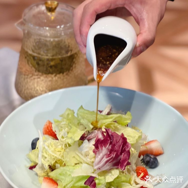 聚会去哪儿?新派江浙菜,玖邻轩走起…