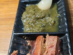-洞庭洲·防空洞火锅·烧烤·铜锅涮肉(新百广场店)