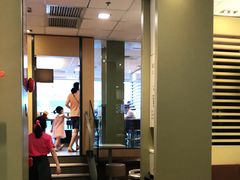 -麦当劳(龙洞店)