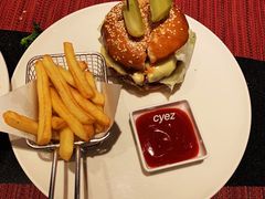 -WOLFGANG PUCK KITCHEN & BAR(迪士尼小镇店)