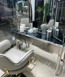 -BULB STUDIO 巴柏明星发型工作室