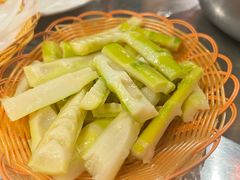 鲜竹笋-玺炖·中国铁锅炖(南京东路店)