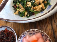 -毛辣果·贵州红酸汤牛肉火锅(西单店)