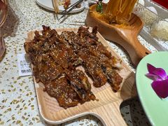 -小董哥烤串·爆汁大油边(故宫店)