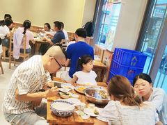 -乡土特色.冷锅鱼.牦牛肉汤锅