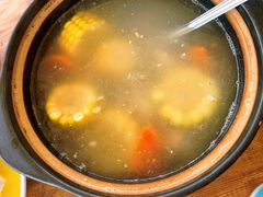 玉米排骨汤-灶头屋里