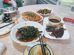 -洪霞餐馆