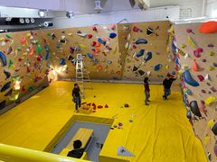 -问山MountQuest攀岩馆