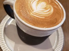 烤榛果海盐拿铁-Wagas沃歌斯(大学路店)