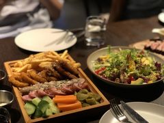 小吃拼盘-LUMOS卢莫斯融合料理餐厅