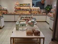 面包甜点陈列柜-爱维尔阳光蛋糕(独墅湖邻里中心店)