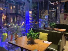 -临界音乐酒馆·小龙虾·江湖菜(华熙LIVE·鱼洞店)
