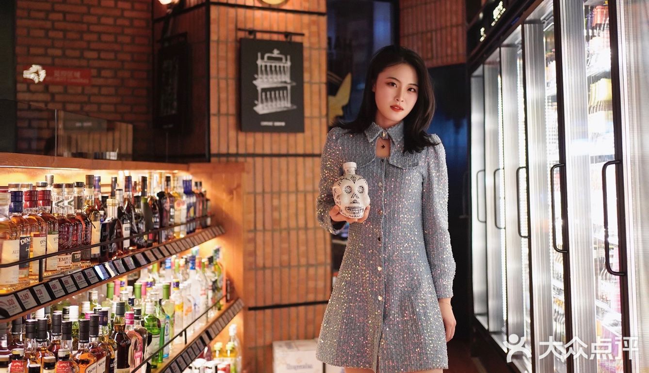 🍹最有氛围感的工业风COMMUNE自选餐吧