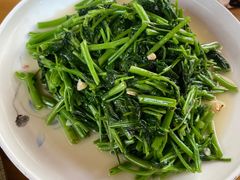 -芦茨金富饭庄·25年老字号·专做稻草鸡