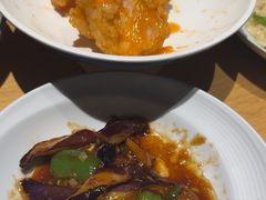 -关东小磨东北菜(上海长风大悦城店)