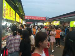 -大学城夜市大排档(凤栖路店)