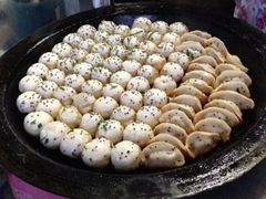 -香山胡记吴江路生煎(灵山路店)