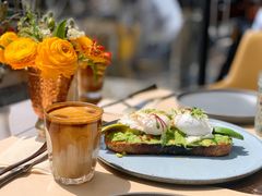 牛油果温泉蛋吐司-O'mills Sourdough Bakery&Bistro(永嘉路店)