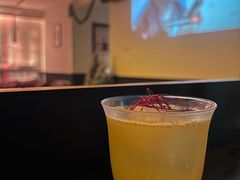 -Mx.cocktail bar