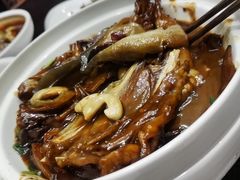 -隆江大酒店(雯婕商务楼店)