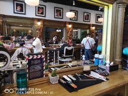 -TWOFACE 双面理发馆