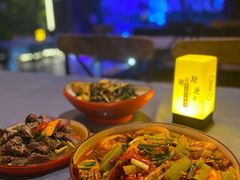 -拾光音乐餐酒吧(告庄星光夜市店)