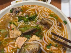 -老妈米线(港龙店)