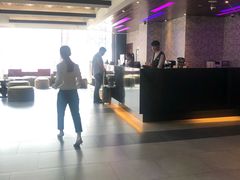 -桔子酒店(上海西藏北路地铁站店)