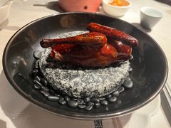爆汁花椒脆皮乳鸽-柴门头啖汤·经典川菜·慢火汤品(锦城万达店)