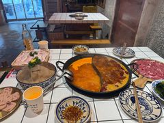 -旧街市鲜货老火锅(大光路店)