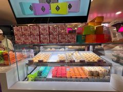 -HappyMiss花满楼·鲜花饼·鲜花茶·伴手礼(上海环球港店)