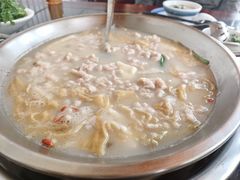-老来福·非遗酸汤兔(凯旋路店)