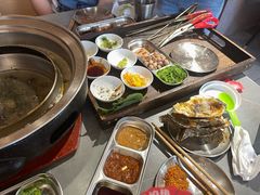 -围炉肉舍丹东海鲜烤肉·烤活鳗(步行街店)