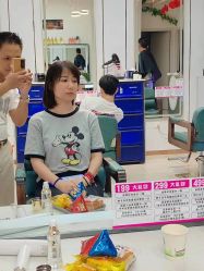 -东方美妍小鹏造型