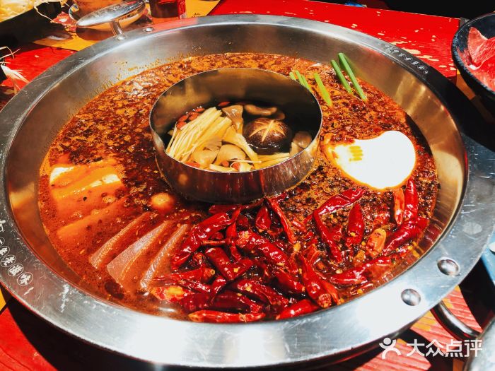 谭鸭血老火锅(向西旗舰店)经典谭鸭血红锅图片