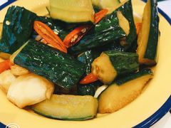 -晓彭肥肠鸡·泡椒鸡火锅(水木天地店)