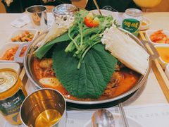 辣白菜脊骨火锅-韩香福脊骨汤锅(上杭路店)