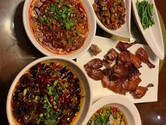 -阿巴佬渝菜主题餐厅