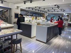 -宏宇眼镜蔡司依视路折扣店(兆佳眼镜城店)