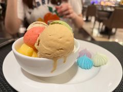 -圣丰索菲特·2 On 988 Café 自助餐厅