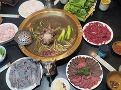 -周老三跷脚牛肉·全牛火锅(非遗传承店)