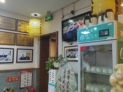 -蓝田九大碗民俗食府(蓝田店)