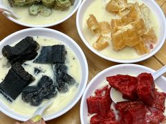 -李与白包子铺(桐梓林店)